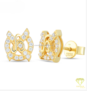 Boucles d'oreilles clous en argent 925 avec diamant Moissanite, initiales scintillantes dorées, bijoux tendance pour femme, vente en gros - Product Image 1
