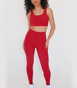 Ensemble 2 pièces de sport pour femme : Legging taille haute personnalisé et brassière de sport, motif uni, pour fitness et yoga - Product Image 1