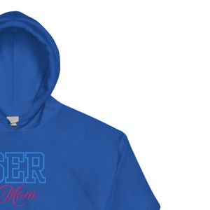 เสื้อฮู้ดปักลายสำหรับทุกเพศ รุ่น Royal Pullover ผ้าฟลีซนุ่ม สวมใส่สบายๆ ในชีวิตประจำวัน สไตล์ลำลองแบบสปอร์ต - Product Image 6