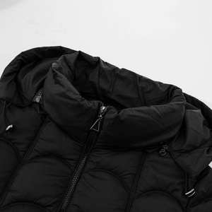 Chaqueta Acolchada Clásica para Mujer con Cremallera y Capucha, Aislamiento Sintético Grueso, Abrigo Cálido de Poliéster para Invierno con Forro de Algodón - Product Image 5