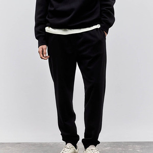 Pantalon de jogging décontracté pour homme en toile noire légère et de haute qualité, coupe oversize, séchage rapide, taille élastique, bas de pantalon côtelé - Product Image 1