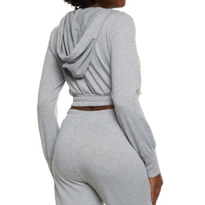 Conjuntos de Top Corto de Felpa Francesa Personalizados al por Mayor, Conjunto de Ropa Deportiva de Manga Larga para Mujer, 2026 - Product Image 6