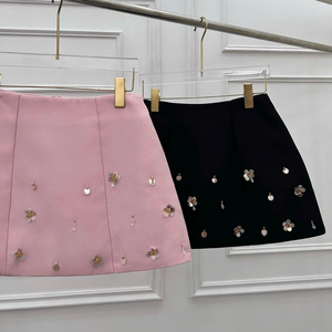 Elegante conjunto de dos piezas para mujer con top de manga abullonada y falda de línea A, diseño personalizado de Vietnam Manufacturing Clothing. - Product Image 3