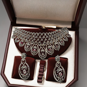 Ensemble de collier ras du cou de mariée en diamant de couleur rubis cultivé par un homme de laboratoire pour les mariages, les fiançailles ou les fêtes pour les fonctions de mariage - Product Image 3