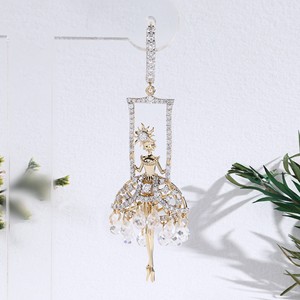 Pendientes Colgantes de Muñeca Bailarina Dorada con Cristales Brillantes, Pendientes de Borla Estilo Araña, Joyería Fina Novedosa y de Diseño Exclusivo - Product Image 2