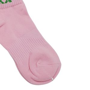 Chaussettes courtes roses avec lettres grecques vertes en mélange de coton, chaussettes de sport décontractées, douces et confortables pour tous les jours - Product Image 4