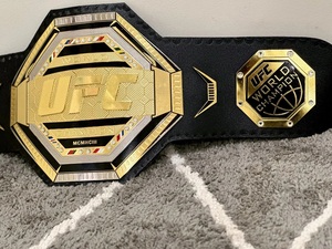 เข็มขัดแชมป์ UFC ชุบทอง หนังแท้ น้ำหนักเบา MMA สำหรับทุกเพศ อุปกรณ์ศิลปะการต่อสู้ที่ทนทาน 1 ชิ้น - Product Image 3