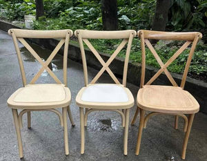 Silla de comedor de madera con el mejor diseño fabricada en Pakistán para eventos y bodas, inspirada en un nuevo diseño de ensueño de alta calidad. - Product Image 2