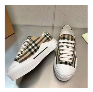 Dropshipping de chaussures de luxe pour hommes et femmes, baskets de mode célèbres, boîte d'origine, chaussures de skate classiques - Product Image 3