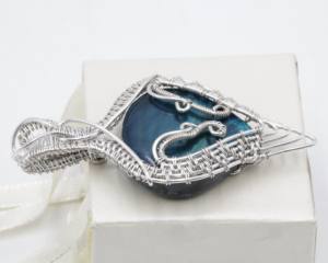 จี้ลาบราดอไรต์ธรรมชาติพันลวดทองแดง งานแฮนด์เมด เครื่องประดับพลอย ขนาดฟรีไซส์ จี้คริสตัลบำบัดรักษา - Product Image 2