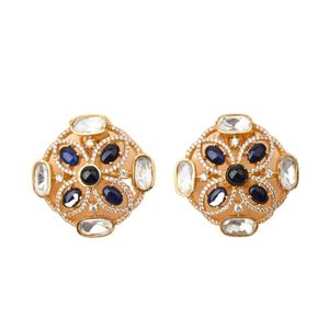 Exportador de renombre que vende diseño elegante, aretes de tuerca para mujer adornados con piedra de mosaico blanco y azul para uso diario - Product Image 1