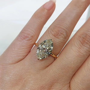 Bague de fiançailles en or jaune pour femme, diamant taille ovale, pierre naturelle, style classique - Product Image 5