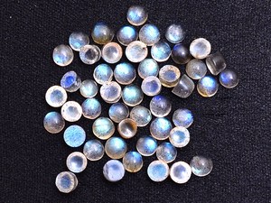 Cabujón redondo de labradorita AAA+ de 4mm-5mm, piedra preciosa semipreciosa natural de piedra lunar azul brillante para la fabricación de joyas. - Product Image 3
