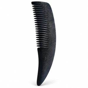 Peigne à cheveux artisanal moderne SOFIYA CRAFT en corne de buffle, forme naturelle, à dents fines, antistatique, outil de coiffage et d'entretien - Product Image 1
