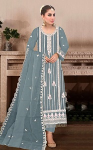 ชุดสูทมิดิแบบกึ่งสำเร็จรูปผ้าวิสโคสปักลาย สำหรับงานปาร์ตี้ งานแต่งงาน และงานดิวาลี - Product Image 6