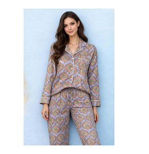 Ensemble de pyjama en coton imprimé à la main - Vêtements de nuit floraux Jaipuri - Product Image 1