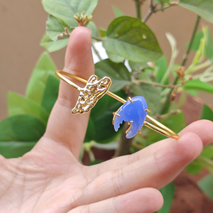 กำไลข้อมือหินหยกคาลซิโดนีสีดำแกะสลักรูปปลาแบบปรับได้ ชุบทอง 18k ดีไซน์เนอร์แบรนด์ดัง ขายส่งเครื่องประดับ - Product Image 3