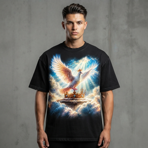 Camiseta negra con estampado gráfico extragrande personalizado, cuello redondo, 100% algodón, tela ecológica, estilo moderno, manga corta, unisex. - Product Image 6