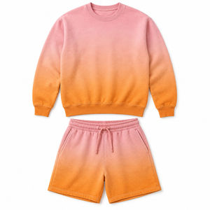 Ensemble sweat-shirt et short pour homme, streetwear tendance au look moderne et épuré, idéal pour se détendre, s'entraîner et les occasions décontractées, coupe confortable. - Product Image 2