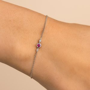 Pulsera de Plata de Ley 925 con Dijes de Rubí Plateados, Diseño de Paz, Regalo de Aniversario de Lujo para Mujer - Product Image 4