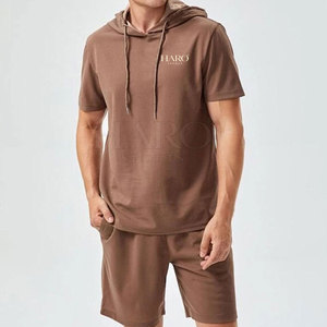 Conjunto Deportivo Personalizado para Hombre con Pantalones Cortos, Ropa Deportiva Ligera Ideal para Uso Prolongado - Product Image 3