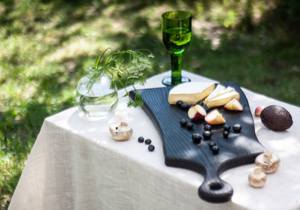 Tabla de Cortar Clásica de Madera Natural, Resistente, con Acabado Duradero, Ecológica y Apta para Lavavajillas - Product Image 2