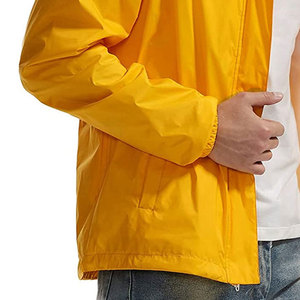Veste coupe-vent décontractée en tissu respirant, offrant un style confortable de veste d'hiver pour une utilisation active au quotidien - Product Image 5
