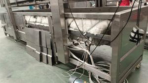 Machine à frire entièrement automatique Frites de pommes de terre chips Friteuse continue Friteuse à frites - Product Image 4