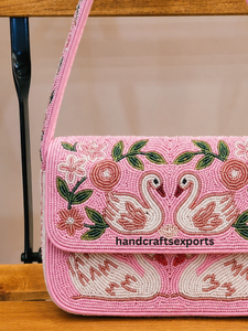 Sac à bandoulière de luxe fait main avec perles, motif cygne et floral, léger et résistant, accessoires tendance pour femme - Product Image 3