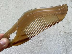 Peine de Cuerno de Búfalo Ecológico Personalizado, Hecho a Mano, Acabado de Textura Natural, Estilo Moderno, MN EXPORTS, Regalo Empresarial, Decoración del Hogar - Product Image 2