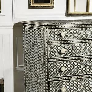 Cajón con Incrustaciones de Hueso de ILAHI, Diseño Moderno con Detalles de Ágata, Mueble Portátil para el Hogar - Product Image 1