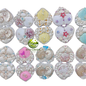 Espejo Cosmético en Forma de Corazón, Espejo Compacto Hecho a Mano con Conchas Marinas, Accesorio de Belleza de Moda, Regalo para Mujeres - Product Image 1