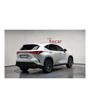Lexus NX Premium Juillet 2022 20 548 km Volant à Gauche Sièges en Cuir Caméra Arrière - Product Image 2