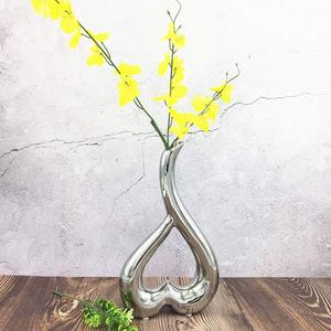 Jarrón de Lujo en Forma de Corazón Cromado |   Jarrón Escultural Hueco Contemporáneo para Decoración del Hogar - Product Image 2