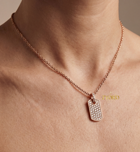 Collar con Colgante de Cadena de Eslabones Chapado en Oro de Plata de Ley con Diamantes Símbolo de la Eternidad para Mujer, Regalo de Lujo para Compromiso, Boda o Novia - Product Image 3