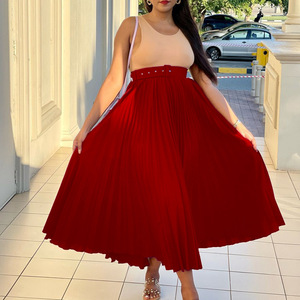 Jupe midi plissée taille haute élégante pour femme grande taille, en mousseline rouge unie, style été, coupe confortable, vente en gros, personnalisable - Product Image 1