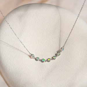 Collier en opale, boucles d'oreilles pendantes en opale, ensemble de bijoux en argent sterling, cadeaux d'anniversaire pour elle - Product Image 1