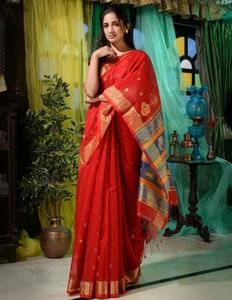 KV <b>Red</b> Cotton Handspun Handwoven Soft <b>Saree</b> With Nakshi Pallu With Unstitched Blouse - Product Image 2
