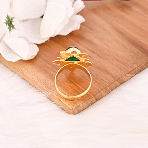 Bague de créateur en laiton plaqué or, ornée de pierres précieuses, faite à la main, pour femme, style Hydro Fashion vert - Product Image 5