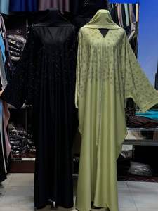 Kaftan Abaya de Luxe à Manches Chauve-Souris - Robe Kimono Élégante à Broderies Pailletées et Bordures en Cristal, Ouverte sur le Devant, pour Événements Formels de l'Aïd, Longueur Ras du Sol en Georgette - Product Image 2