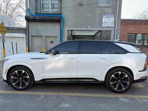 Obtenez un SUV électrique de luxe pleine grandeur d'occasion 2026, édition IQ - Product Image 2