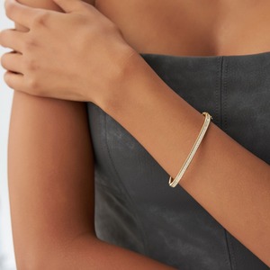 Bracelet en moissanite de qualité supérieure, pierres étincelantes, bijoux de mariée élégants pour femmes, disponible à un prix raisonnable - Product Image 6