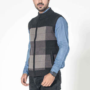 Pulls zippés tricotés pour hommes couleur unie 2026, faible MOQ, fabrication OEM - Product Image 1