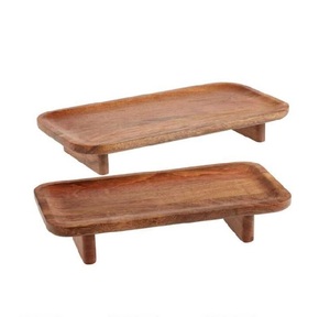 Plateau en bois décoratif pour présentation culinaire, conçu pour favoriser de belles pratiques de service et la sophistication de la maison - Product Image 1