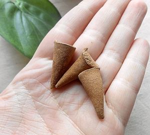 PREMIUM <b>OUD</b> <b>INCENSE</b> CONES WITH LONG LASTING FRAGRANCE - Product Image 3
