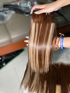 ผมต่อแบบเส้นตรงสีเปียโน ยี่ห้อ Highlight Human Hair Weave Bundles  แบบเย็บด้วยเครื่องจักร ผมเวอร์จิ้นแท้ - Product Image 1