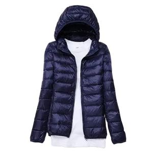 Veste d'hiver élégante, fabricant en gros, veste pour femmes de qualité supérieure, design personnalisé à capuche, veste matelassée pour femmes - Product Image 1