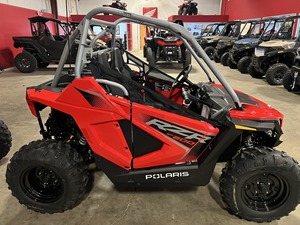 Quad 4x4 UTV3 Polaris RZR 200 EFI Rouge Indy 2026, Garantie OEM 3 Ans, Qualité Industrielle/DIY, Plastique, Origine USA - Product Image 2