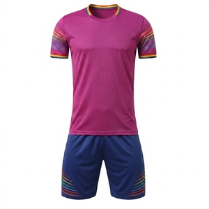 Tenue de football très demandée, fabriquée au Pakistan, haute qualité, sur mesure, respirante, pour équipes. - Product Image 4