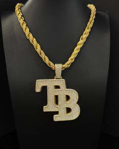 จี้ตัวอักษร TB ชุบทอง 18K ประดับโมอิสซาไนต์ เครื่องประดับฮิปฮอปสำหรับผู้ชาย สวมใส่ได้ทุกวัน - Product Image 2